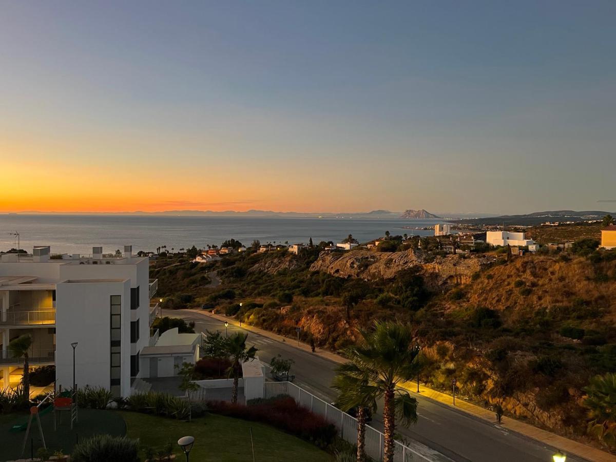 Penthouse With Stunning View And Rooftop Terrace Manilva Dış mekan fotoğraf